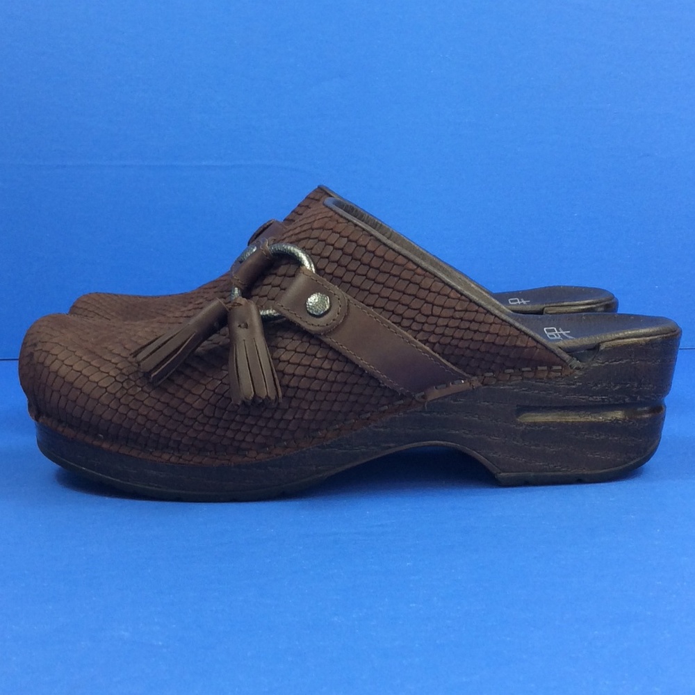 Dansko Shandi Brown Leather Tassel Mules Clogs Size 37